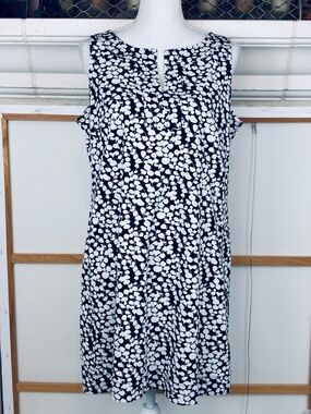 New York & Co. Cotton Knit Black w/ White Floral V Neck Shift Dress